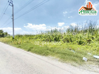 ที่ดินติดสุวินทวงศ์64  เนื้อที่ 100 ตารางวา ใกล้สนามบินสุวรรณภูมิ