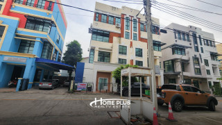 โครงการบ้านกลางกรุง ออฟฟิศ พาร์ค ซอยลาดพร้าว71 (Office Park) หลังมุม