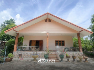 ที่ดินบ้านเดี่ยวชั้นเดียวตำบลเชิงกลัด อำเภอบางระจัน สิงห์บุรี  เนื่อที่ 204 ตารางวา