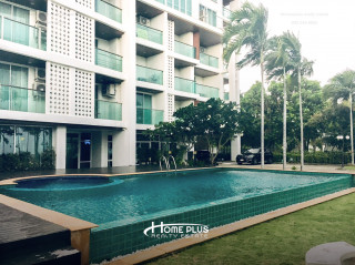 คริสตัล บีช คอนโดมิเนียม (Crystal Beach Condominium) วิวทะเลและวิวสระ