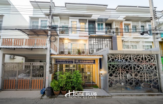 ทาวน์โฮม 3 ชั้น บ้านบุษรา เพชรเกษม 81 ถนนมาเจริญ แขวงหนองค้างพลู เขตหนองแขม กรุงเทพมหานคร