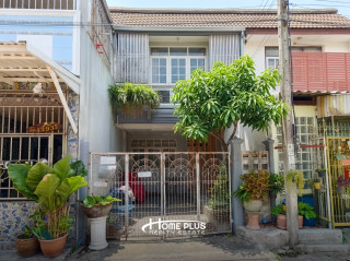 ทาวน์เฮ้าส์ 2 ชั้น หมู่บ้านเสนาวิลล่า 84 ถนนแฮปปี้แลนด์ ถนนนวมินทร์ ถนนลาดพร้าวใกล้เดอะมอลล์บางกะปิ