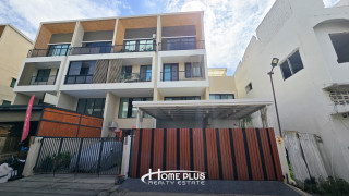 โฮมออฟฟิศ 4 ชั้น เดอะ บลิซ แอท ทเวนตี้ไฟว์ (The Blisz @Twenty-Five)