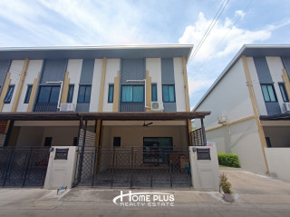 ทาวน์โฮม 2 ชั้นหลังริม หมู่บ้านนิวยอร์ก รังสิต คลอง 4 New York Rangsit Klong 4 (ขายพร้อมผู้เช่า)
