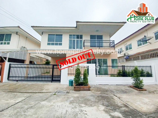 บ้านแฝด หมู่บ้านอรุณวรรณ4 ถนนเลียบคลองสอง