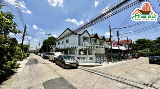 ทาวน์โฮม หมู่บ้านลานทอง ติวานนท์-ปากเกร็ด (หลังมุมรีโนเวท) ใกล้เมเจอร์ ฮอลลีวูด ปากเกร็ด