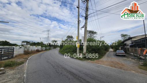 ที่ดิน ที่ดินถนนรัตนาธิเบศร์ ตำบลบางบัวทอง อำเภอบางบัวทอง นนทบุรี เนื้อที่ 379 ตารางวา