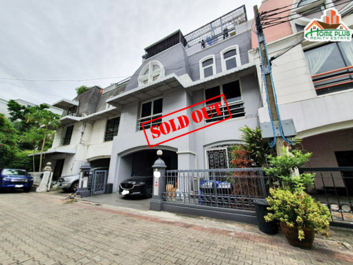 ทาวน์โฮม ทาวน์โฮม 4 ชั้น ใกล้โรงเรียนนานาชาติเอกมัย ซ.ปรีดีพนมยงค์37