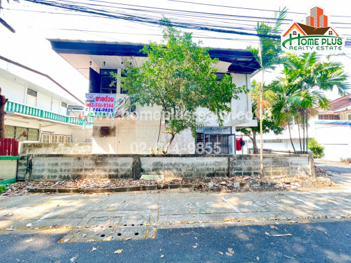 บ้านเดี่ยว หมู่บ้านปัฐวิกรณ์ (หลังมุม) ซอยนวมินทร์74 ใกล้สระน้ำปัฐวิกรณ์