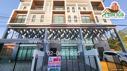 ทาวน์โฮม เช่าโครงการไดมอนวิลล์ 3 ชั้นครึ่งโชคชัย 4 ซอยลาดพร้าววังหิน6 (ใกล้รถไฟฟ้าBTSสถานีโชคชัย4)