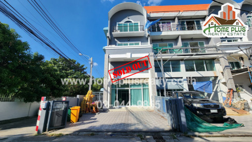 อาคารพาณิชย์ เช่าอาคารพาณิชย์ 3 ชั้นครึ่ง ซอยลาดพร้าว41 หลังมุมรีโนเวททำเลดีติดถนน