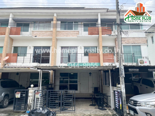 ทาวน์โฮม หมู่บ้านทาวน์พลัสสุวรรณภูมิ (ศูนย์รถยนต์มิตซูบิชิลาดกระบัง-กิ่งแก้ว)