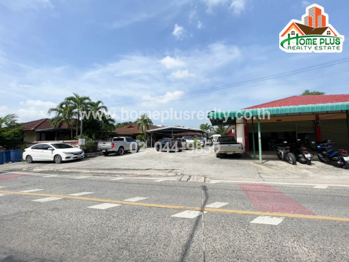 ที่ดิน ที่ดินพร้อมบ้าน2หลังและกิจการตึกแถวชั้นเดียว8คูหา ซอยสุขุมวิท33 ใกล้ตลาดโรงโป๊ะชลบุรี