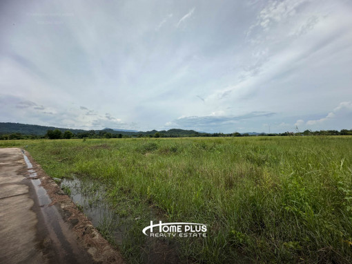 ที่ดินติดถนนนครนายก-เขาทุเรียน อำเภอเมือง นครนายก เนื้อที่ 440 ตารางวา