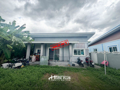 บ้านเดี่ยว ที่ดินพร้อมบ้านเดี่ยวชั้นเดียว หมู่บ้านชุมชนนิเวศน์ชาวฟ้า เนื้อที่ 105 ตารางวา